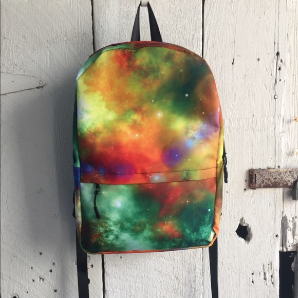 Linive Backpack - Picture 1 of 7